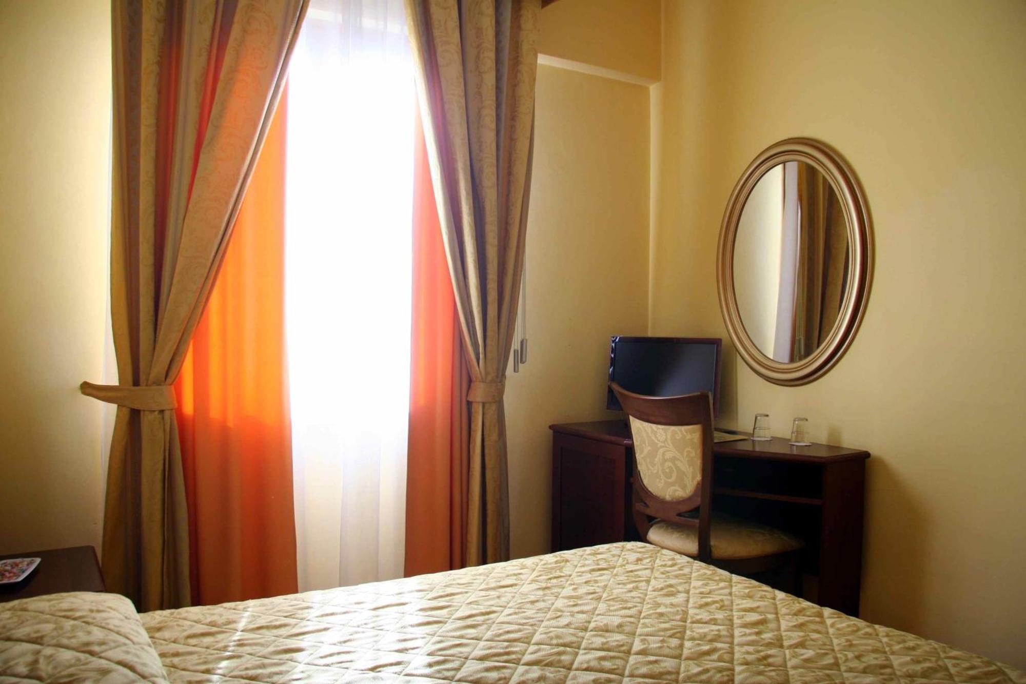 Grand Hotel Italia Orvieto Esterno foto