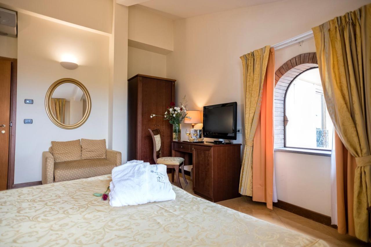 Grand Hotel Italia Orvieto Esterno foto